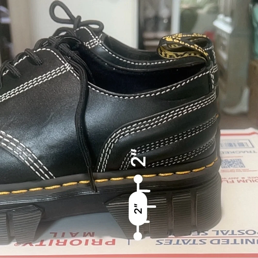 Dr. Martens creases contrast